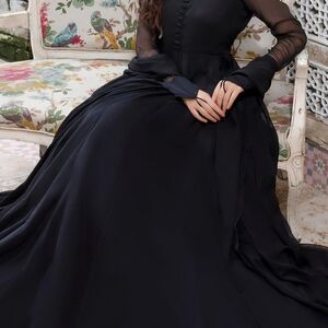 Elegant Black Evening Gown